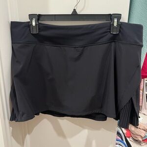 Women’s lululemon skirt